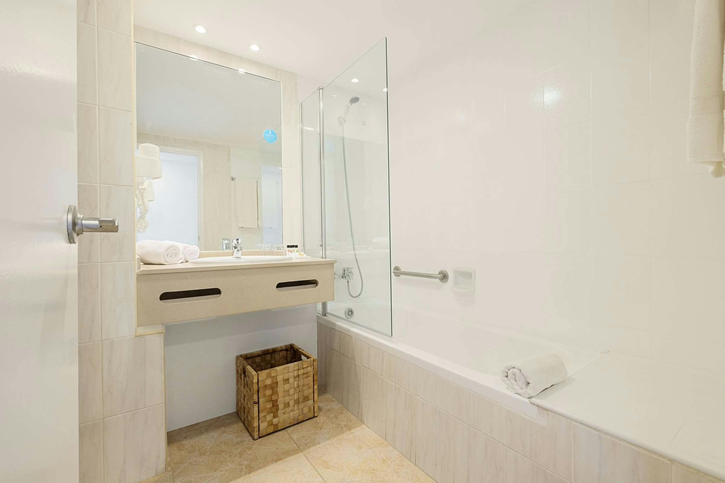 Hotel Azuline Hotel Bergantin photo 4