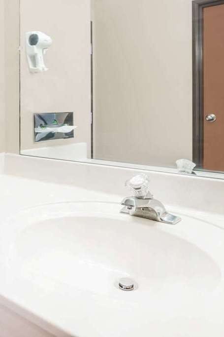 Hotel Super 8 by Wyndham Bolivar photo 4