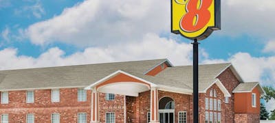Super 8 Bolivar MO