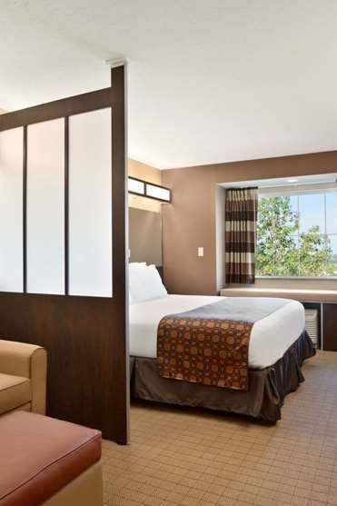 Hotel Microtel St Clairsville photo 1