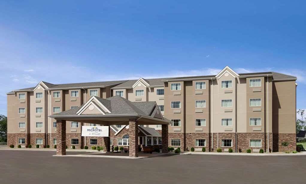 Microtel Inn & Suites by Wyndham St Clairsville/Wheeling