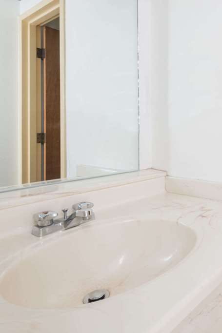 Hotel Super 8 by Wyndham Laramie photo 4