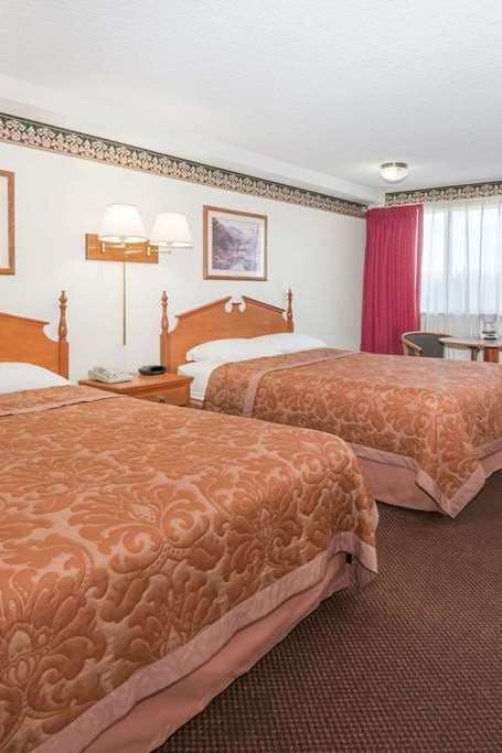 Hotel Super 8 by Wyndham Laramie photo 2