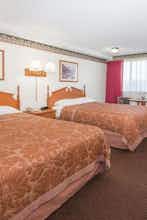 Hotel Super 8 by Wyndham Laramie photo 2