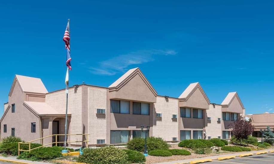 Super 8 by Wyndham Laramie