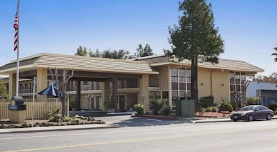 Days Inn by Wyndham Gilroy