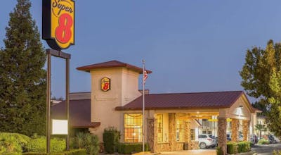 Super 8 by Wyndham Corning