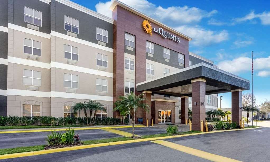 La Quinta Inn & Suites by Wyndham Tampa Central