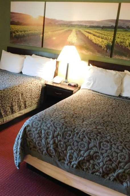 Hotel Days Inn by Wyndham Novato/San Francisco photo 2