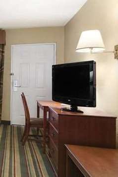 Hotel Super 8 by Wyndham Meridian photo 3