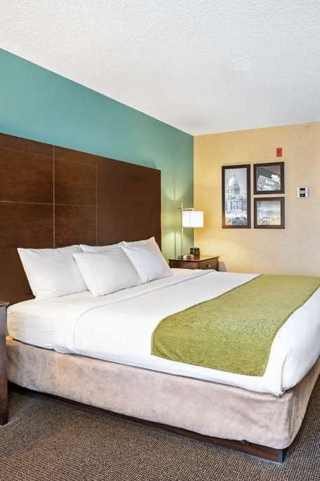 Hotel La Quinta Inn & Suites by Wyndham Boise Airport photo 1