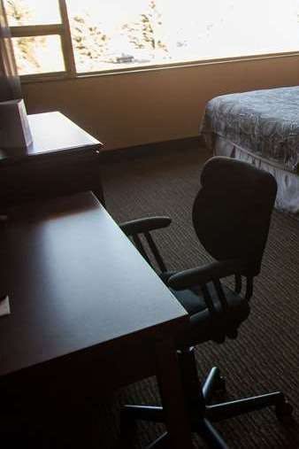 Hotel Medicine Hat Lodge photo 3