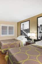 Hotel Super 8 by Wyndham Martinez photo 2