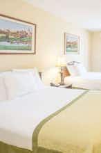 Hotel Baymont Inn Suites Dunn photo 2