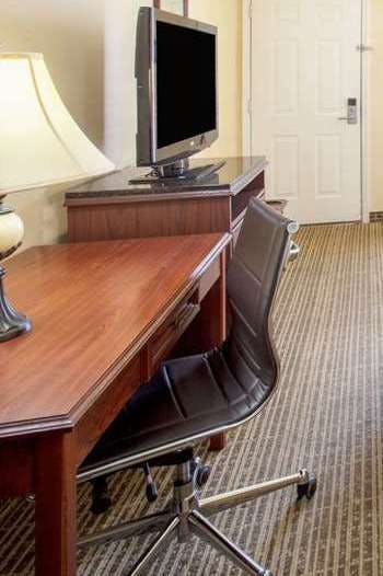 Hotel Baymont by Wyndham Dunn photo 3