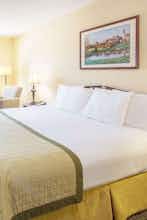Hotel Baymont Inn Suites Dunn photo 1