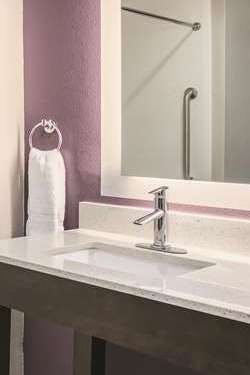 Hotel La Quinta Inn & Suites by Wyndham Dallas - Richardson photo 5