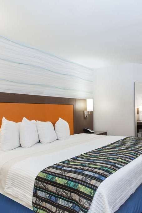 Hotel Days Inn by Wyndham Lanham Washington DC photo 2