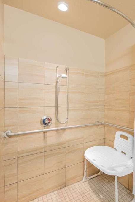 Hotel Microtel Inn & Suites by Wyndham Quincy Downtown/River Area photo 4