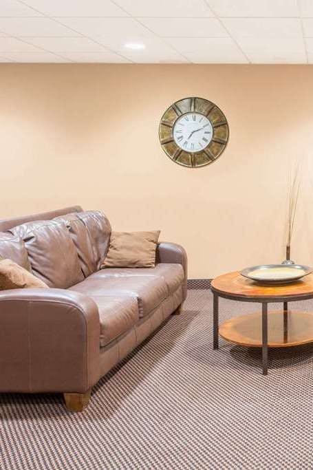 Hotel Microtel Inn & Suites by Wyndham Quincy Downtown/River Area photo 5