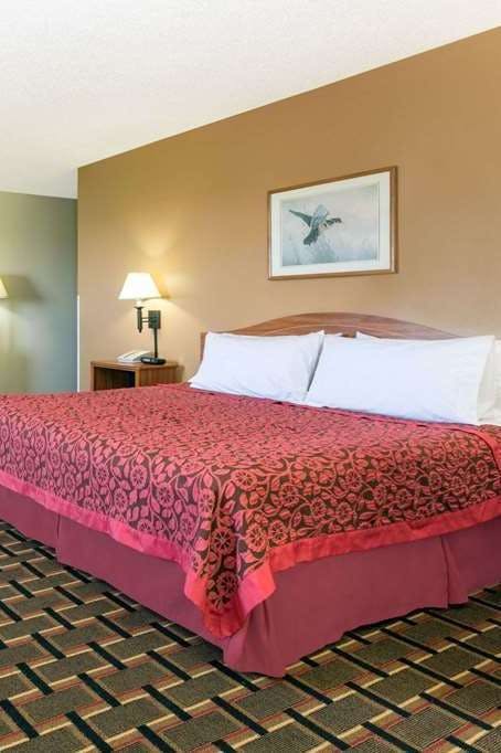 Hotel Days Inn Paxton photo 1