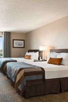 Hotel Wingate by Wyndham Fargo photo 2