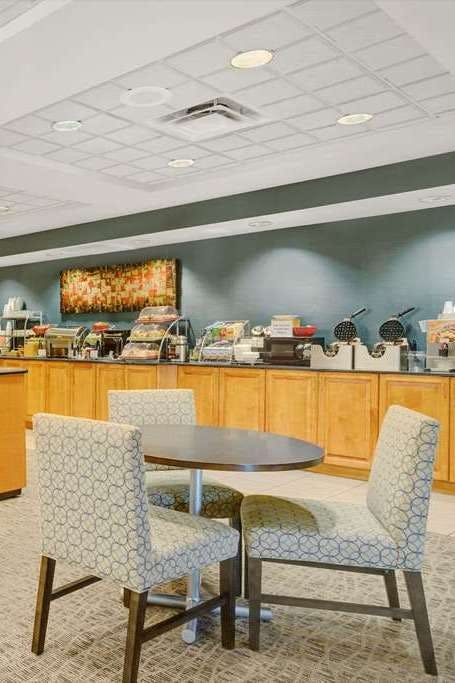 Hotel Wingate by Wyndham Fargo photo 5