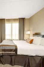 Hotel Wingate by Wyndham Fargo photo 1