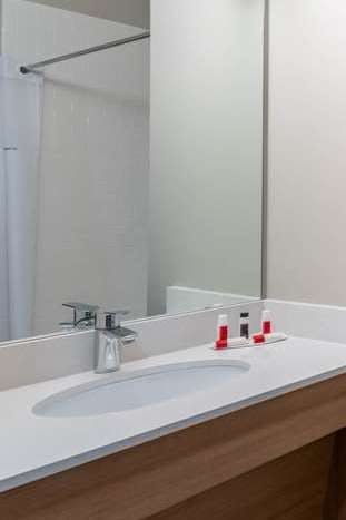 Hotel Microtel Inn & Suites by Wyndham Amsterdam photo 4