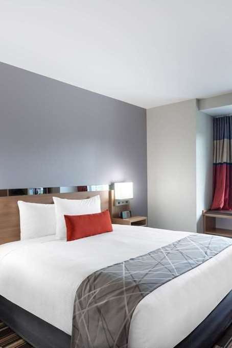 Hotel Microtel Inn & Suites by Wyndham Amsterdam photo 1