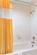 Hotel Days Inn Charlotte Northlake photo 5