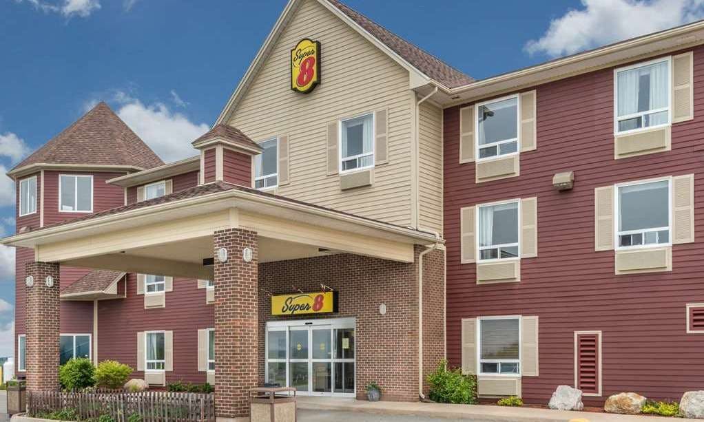 Super 8 by Wyndham Windsor NS