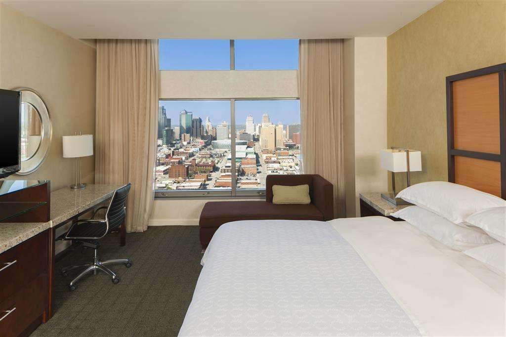 Hotel Sheraton Kansas City Hotel at Crown Center photo 1