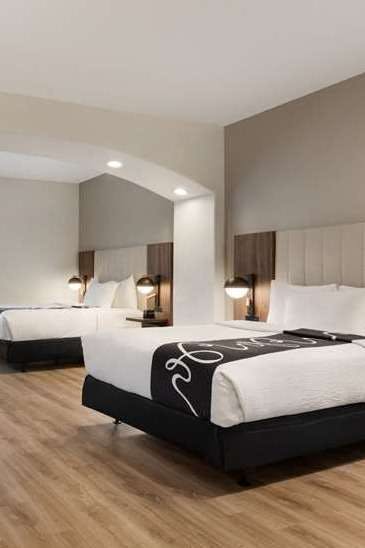 Hotel La Quinta Inn & Suites by Wyndham Port Arthur photo 5