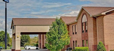 Days Inn Suites Louisville SW