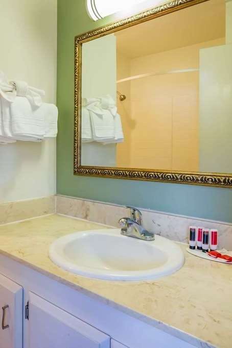 Hotel Travelodge by Wyndham Red Bluff South of Redding photo 4