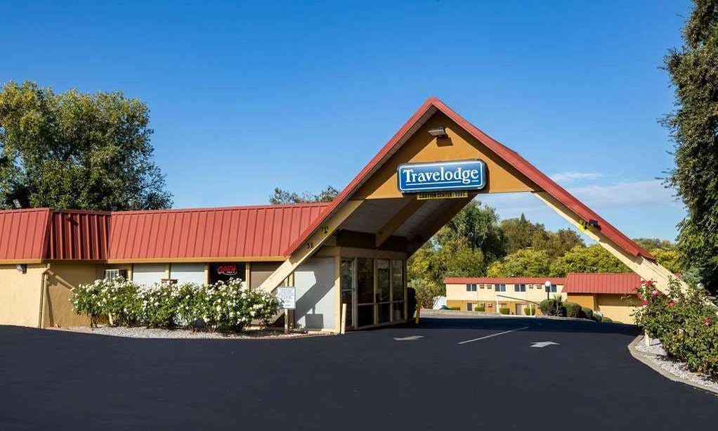 Travelodge by Wyndham Red Bluff South of Redding