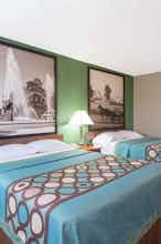 Hotel Super 8 by Wyndham Greencastle photo 2