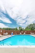 Hotel Super 8 by Wyndham Georgetown photo 5