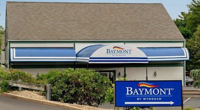 Baymont by Wyndham North Dartmouth / Fall River
