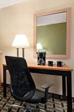 Hotel Baymont by Wyndham North Dartmouth / Fall River photo 3