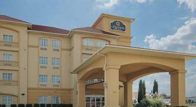 La Quinta Inn & Suites by Wyndham Dallas - Hutchins