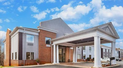 Days Inn by Wyndham Altavista