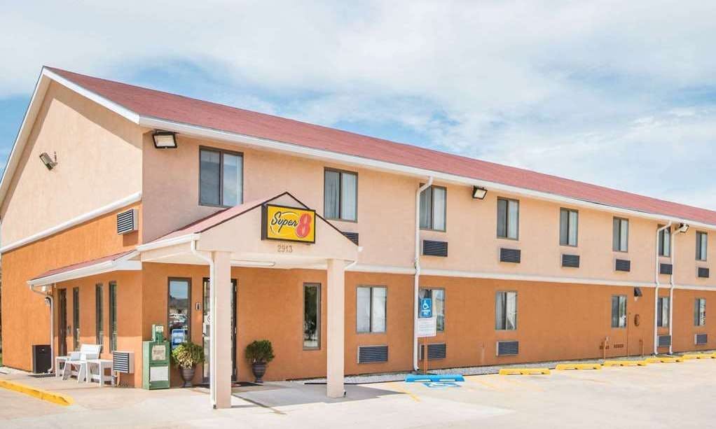 Super 8 Emporia