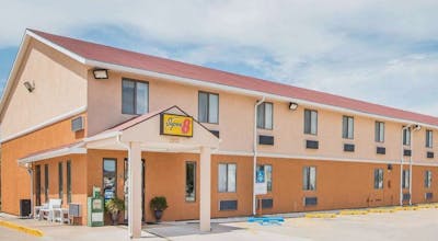 Super 8 Emporia