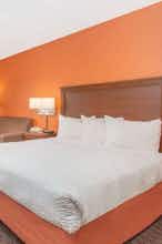 Hotel AmericInn Calumet photo 2