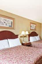 Hotel Days Inn & Suites by Wyndham Wynne photo 1
