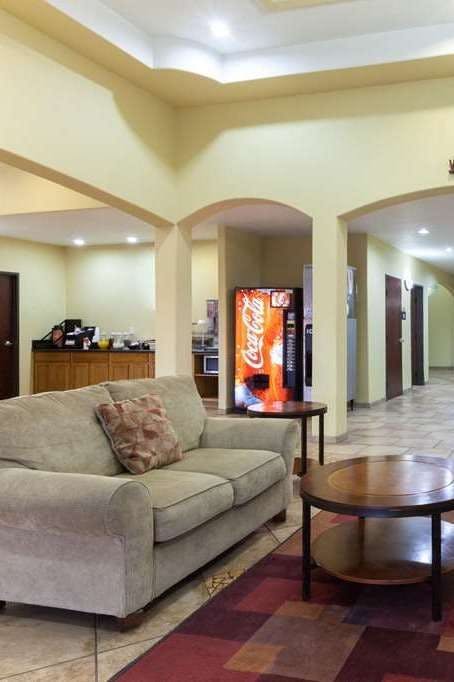 Hotel Days Inn by Wyndham San Antonio at Palo Alto photo 4