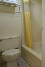 Hotel Days Inn Southern Hills/ORU photo 5
