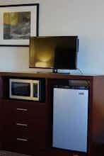 Hotel Ramada by Wyndham Sacramento photo 4